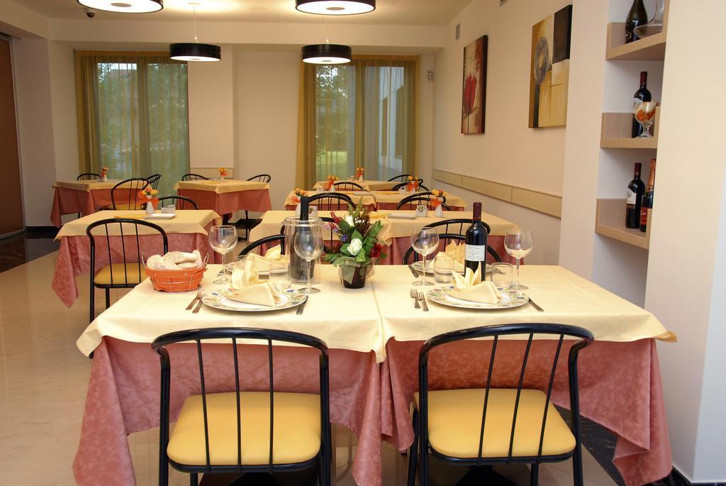 Groane Hotel Residence Cesano Maderno Eksteriør billede