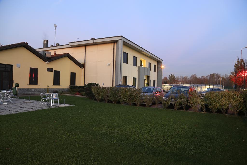 Groane Hotel Residence Cesano Maderno Eksteriør billede