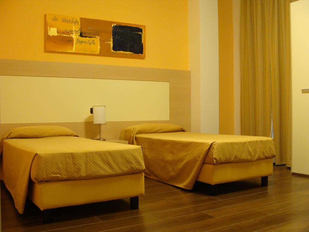 Groane Hotel Residence Cesano Maderno Eksteriør billede