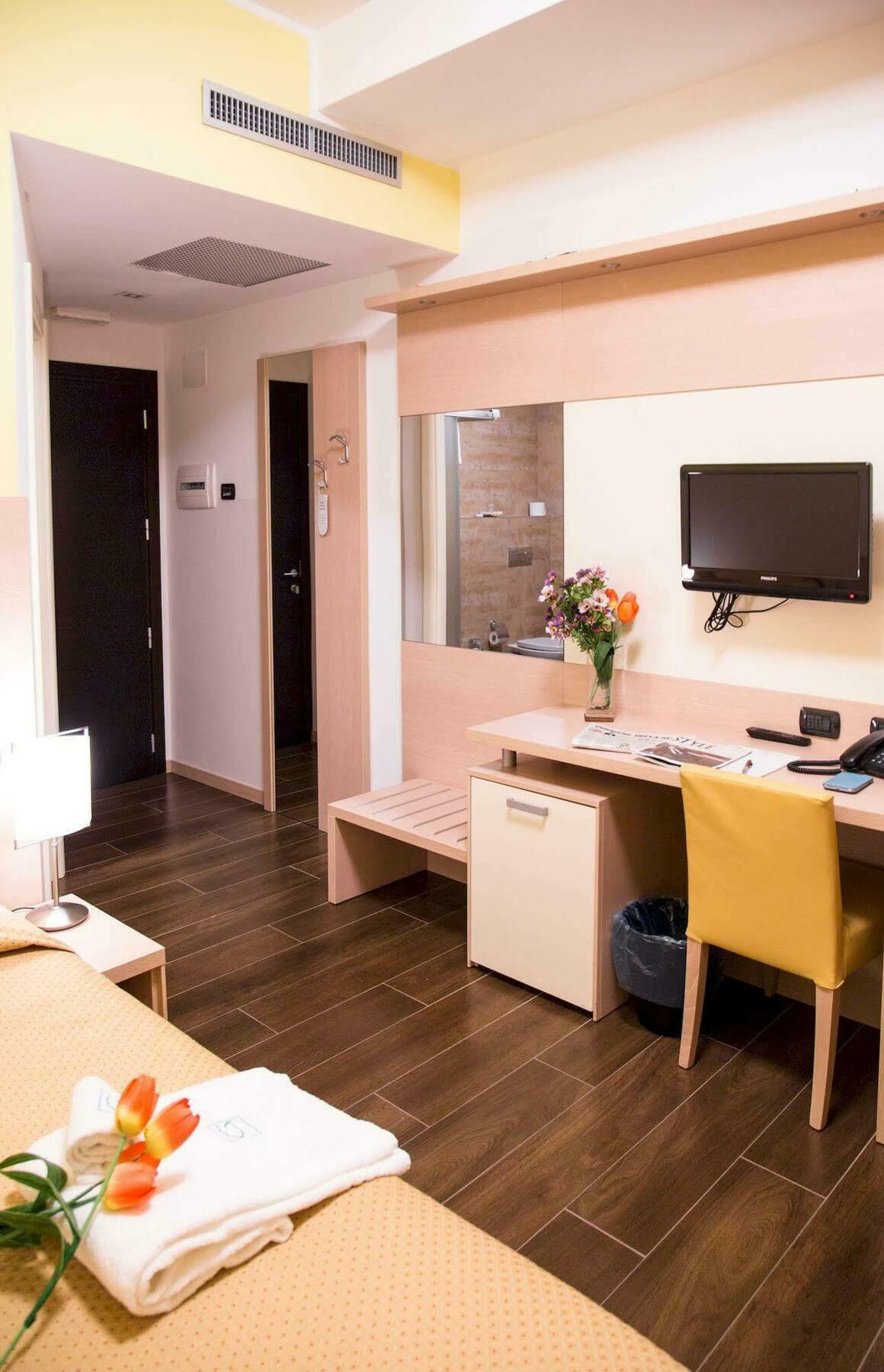 Groane Hotel Residence Cesano Maderno Eksteriør billede